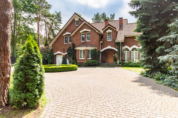 Best Driveway Pavers Cost  in Woodburn, VA